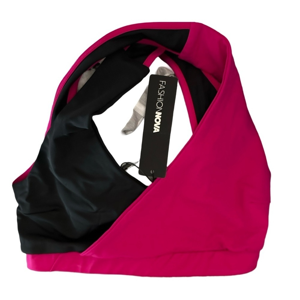 NWT Fashion Nova Workout Sport Tank Bra Top Hot Pink Black Women’s Size Medium.